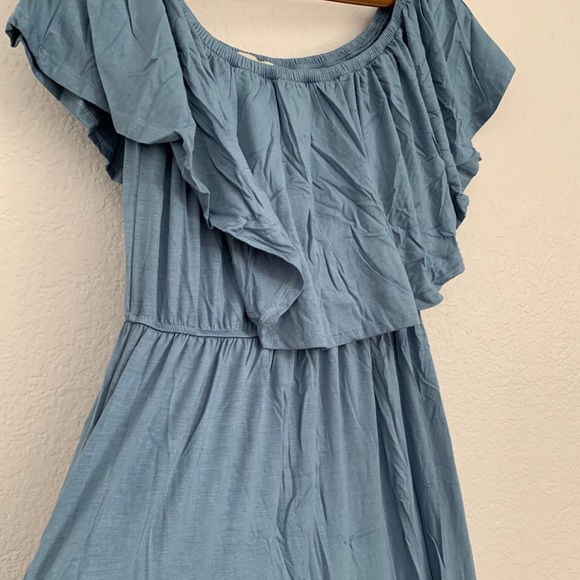 Off The Shoulder Maxi Dress - Picture 5 of 5